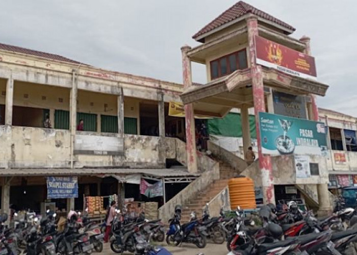 Pedagang Pakaian di Lantai 2 Pasar Indralaya Kosong, Dapat Warning Tiga Bulan Tak Kembali Kios Diambil Alih  