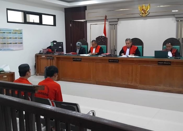 Angkut 10 Ribu Liter Solar Secara Ilegal dari Muba ke Lampung, Dua Sopir Truk Dihukum 15 Bulan Penjara