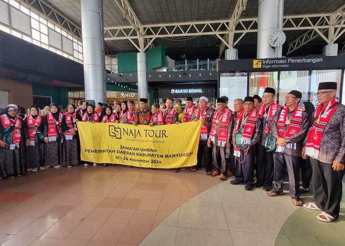 Ratusan Jemaah Sumsel Terbang ke Tanah Suci, Pilih Travel Naja Tour untuk Ibadah Umrah