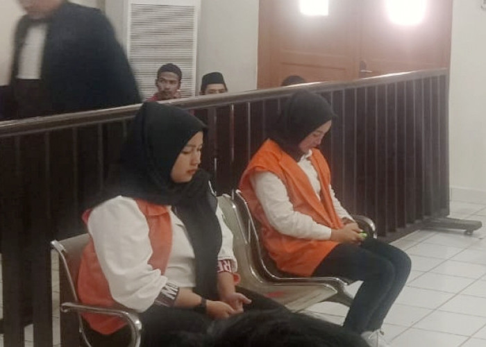 2 Wanita Kurir Narkotika Ini Hanya Tertunduk Saat Dituntut JPU Kejati Sumsel Pidana 9 Tahun Penjara