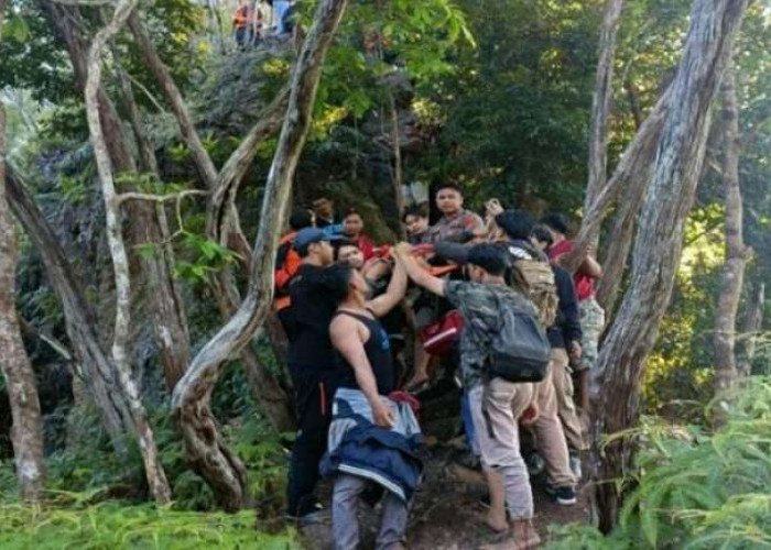 Misteri Hilangnya Mahasiswa di Bukit Popalia Terjawab, Yusril Ditemukan di Dalam Jurang 85 Meter 