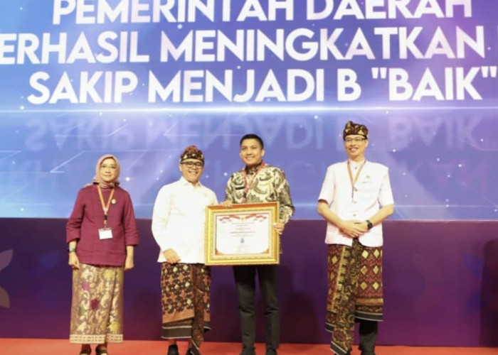 Berhasil Tingkatkan Performa SAKIP ke Predikat B, Pemkab Ogan Ilir Diganjar Penghargaan oleh MenPAN-RB