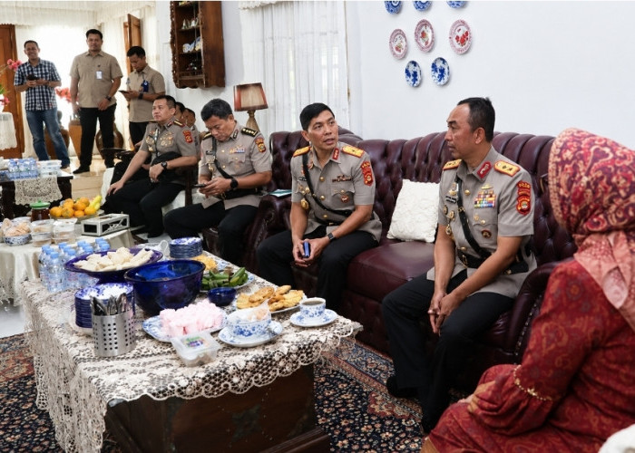 Hari Juang Polri 2026, Kapolda Sumsel Temui Keluarga AKBP Agoestjik Bakri, Pejuang Pertempuran 5 Hari 5 Malam