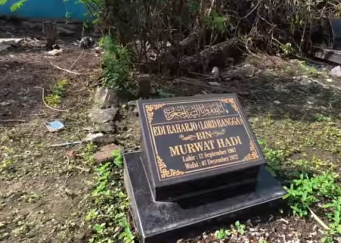 HEBOH Lord Rangga Sunda Empire Dikabarkan Belum Meninggal, Ini Penampakan Makamnya 