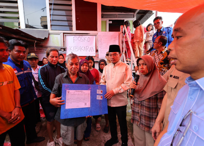 Wakil Wali Kota Palembang Berikan Dukungan Penuh kepada Warga Terdampak Kebakaran