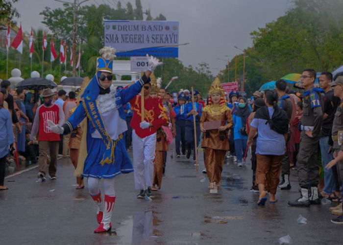 Ribuan Masyarakat Antusias Saksikan Karnaval di Muba