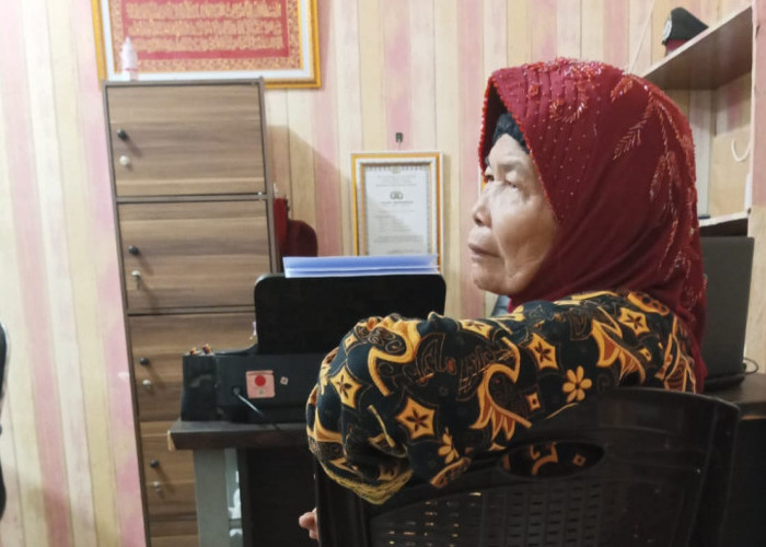 Dituduh Mencuri Cokelat di Indomaret, Nenek Ngatiyem Laporkan 2 Oknum Karyawan ke Polisi 