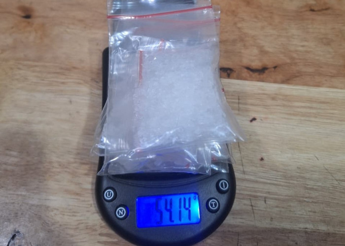 Kejar-kejaran Dini Hari, Polisi Temukan 54 Gram Sabu dari Pengakuan Tersangka