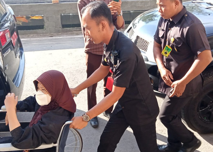 Kejaksaan Tangkap Kabid Dinsos Prabumulih di Palembang Usai Ditracking, Dokter Nyatakan Sehat