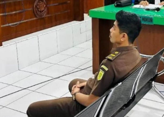 Terbukti Bersalah Mencemarkan Nama Baik, Jaksa Jovi Andrea Bachtiar Dihukum 6 Bulan Percobaan