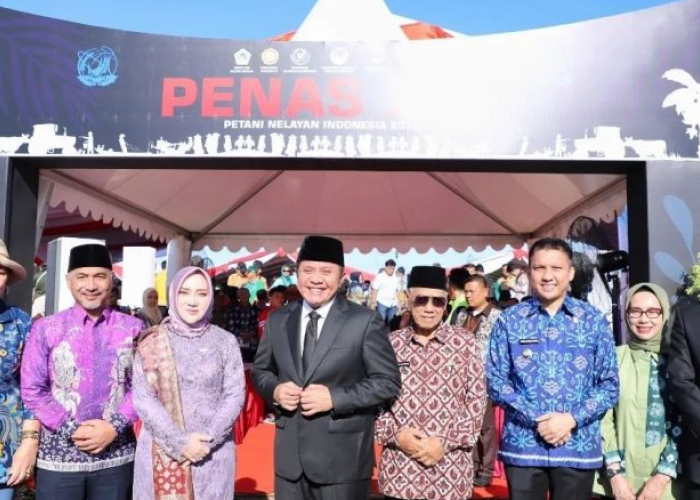 Bupati Ogan Ilir dan Gubernur Sumsel Hadiri Pembukaan PENAS XVI 2023 di Padang