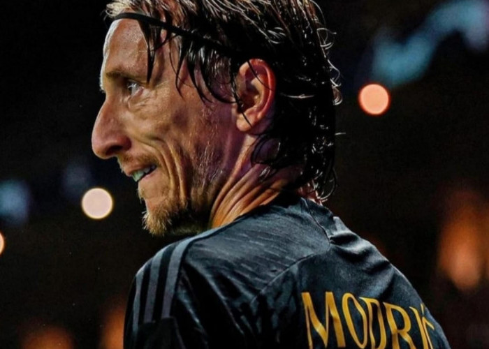 Tak Perpanjang Kontrak, Real Madrid Menunggu Tawaran Klub Baru untuk Luka Modric