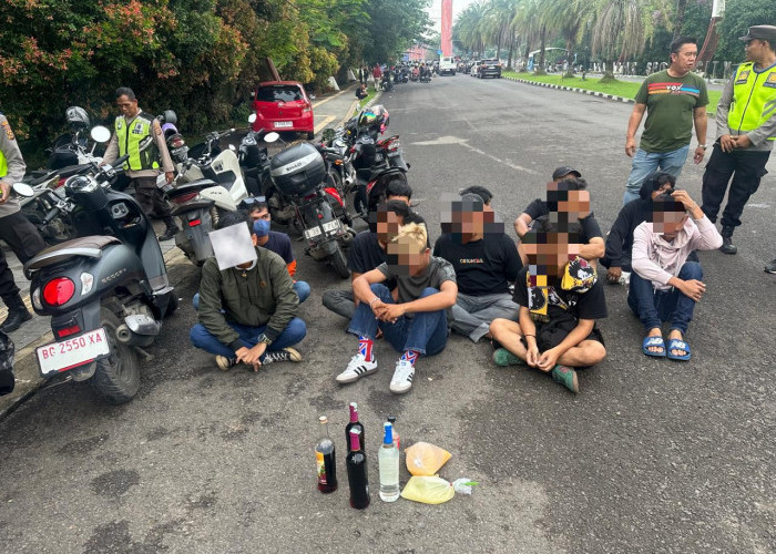 Bikin Malu! Belasan Oknum Supporter Terciduk Bawa Minum Keras di Stadion GSJ, Begini Nasibnya 