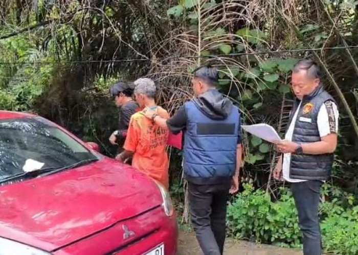 Rekonstruksi Pembunuhan Lansia di Palembang, Terungkap Pelaku Habisi Korban di Dalam Mobil 