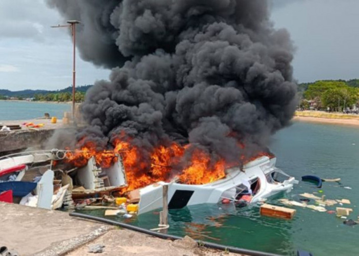  Kapalnya Meledak dan Terbakar Saat Isi Bahan Bakar, Cagub Maluku Utara Benny Laos Meninggal