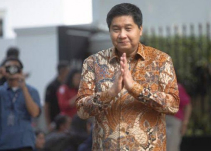 Menteri Maruarar Sirait Disorot Publik Usai Hanya Pajang Foto Presiden, Semar: Menteri Ara Harus Minta Maaf