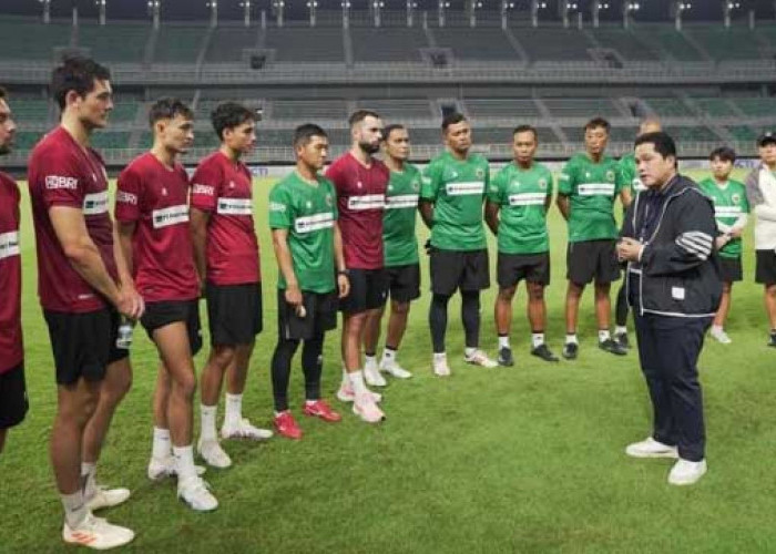Jelang Lawan Palestina Ketum PSSI Brieafng ke Tengah Stadion Bung Tomo Surabaya, Isinya?