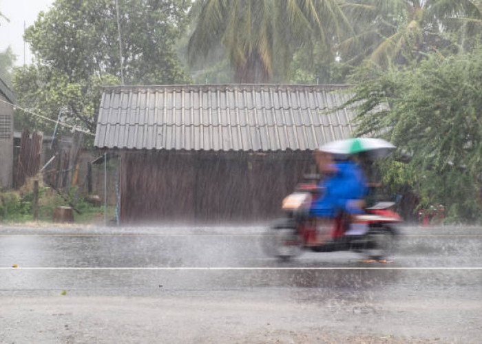 Waspada, Kota Lahat Berpotensi Hujan Siang Hingga Malam Hari, Prakiraan Cuaca Hari Ini Kamis 27 Juli 2023