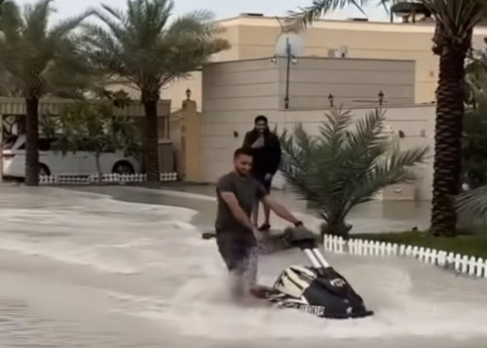 Kerandoman Warga Dubai Saat Dilanda Banjir Besar, Tak Ada Kesedihan, Malah Asyik Main Jetski