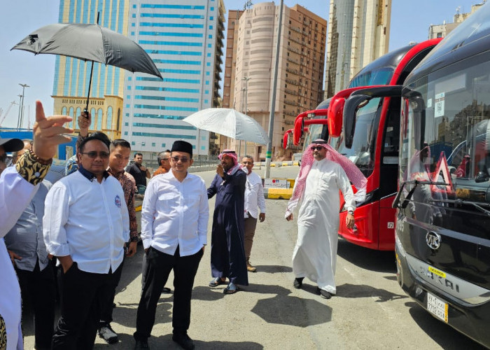 Jelang Keberangkatan Jemaah Haji Indonesia, Menteri Agama Cek Hotel dan Bus Jemaah di Mekkah