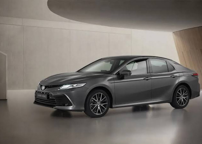 Disematkan Mesin Hybrid, Toyota Camry Tawarkan Performa Tinggi dan Ramah Lingkungan