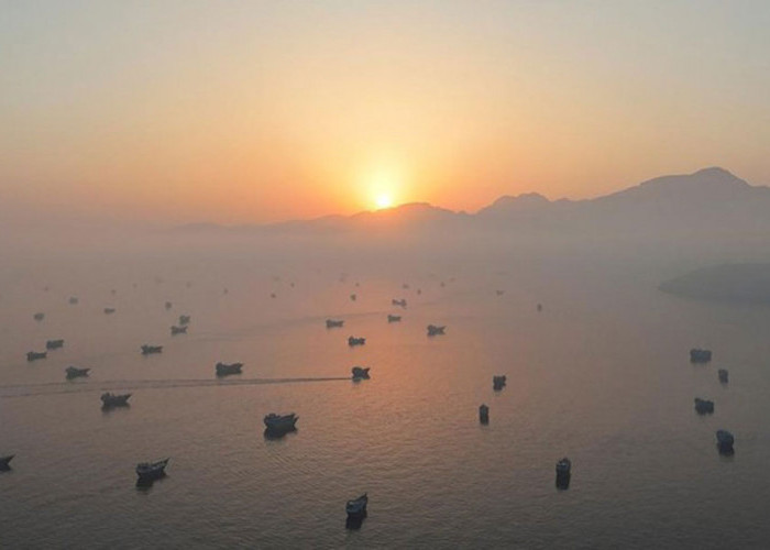 IRGC Kendalikan Selat Hormuz, ini Syarat Membuka Kembali Bagi AS