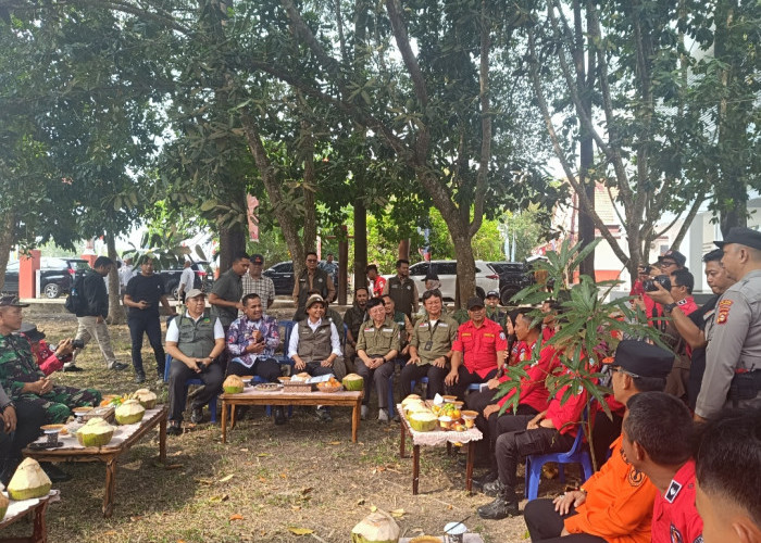 Menteri Kehutanan Raja Juli Antoni Kunker ke OKI, Pemerintah Siap Melindungi Warga dari Karhutla