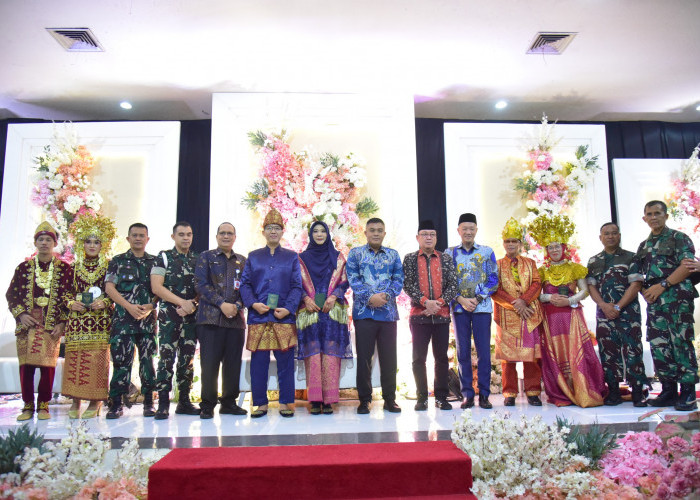 44 Pasang Pengantin Mengikuti Nikah Massal Pemkot Palembang