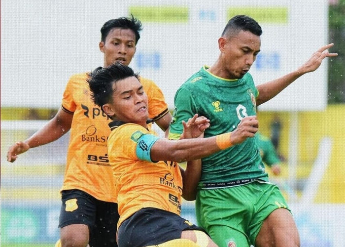 Diguyur Hujan Deras, Babak Pertama Sriwijaya FC Masih Ditahan Imbang PSDS di Stadion Baharudin Siregar 