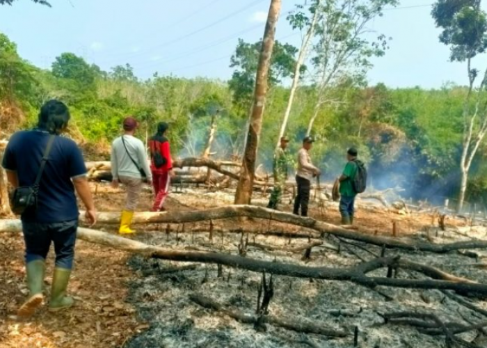 Sinergitas TNI Polri Saat Melakukan Pengecekan Lokasi Titik Hotspot Kebakaran Hutan Dan Lahan