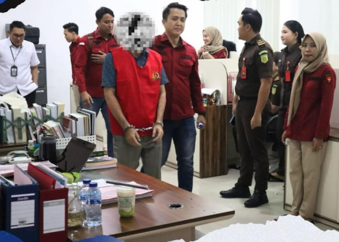 Kejari Ogan Ilir Serahkan Tersangka dan Barang Bukti Perkara Mafia Tanah, Yansori Segera Disidang