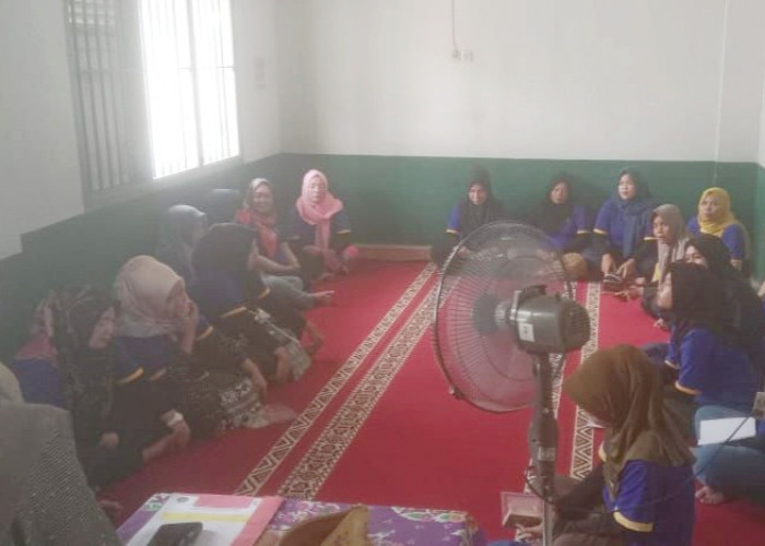 Tingkatkan Iman dan Taqwa, Warga Binaan Wanita Lapas Tanjung Raja Ogan Ilir Ikuti Pengajian Rutin
