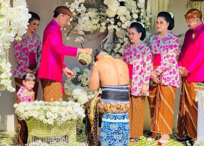 Doa Jokowi Saat Siraman Kaesang Pangarep