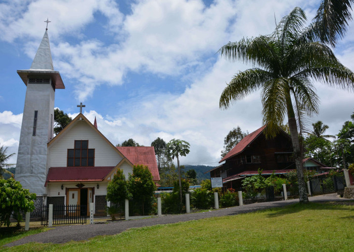 Bukan Palembang, Pemukiman Kecil di Kaki Gunung Dempo ini Awal Misionaris Kristen Menapak di Sumsel