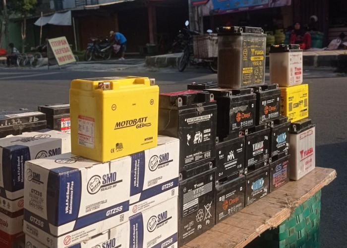 6 Cara Merawat Aki Kering dan Basah Sepeda Motor Agar Lebih Awet