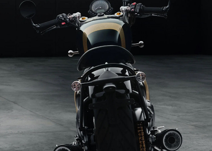 Motor Cruiser Unik, Triumph Bonnevile Bobber Punya Suspensi Monoshock Tersembunyi 