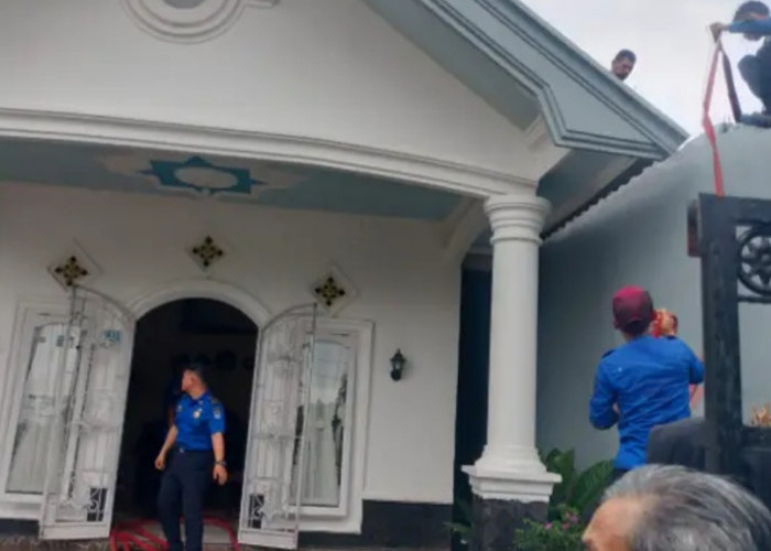 Rumah Mewah di Kayuagung  Nyaris Terbakar,  Diduga Korsleting Kabel AC