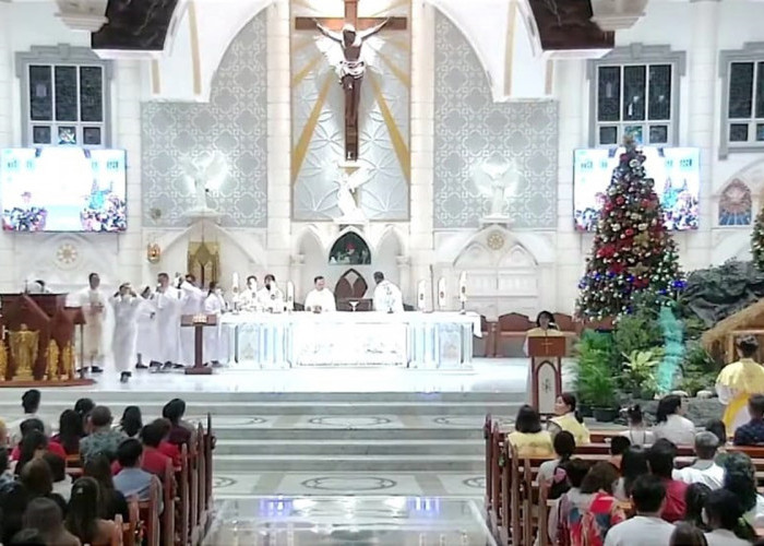 Ribuan Umat Kristiani di Kota Palembang Ikuti Ibadah Natal dengan Khidmat