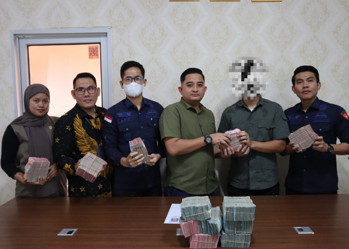Kejari Ogan Ilir Kembali Terima Uang Kerugian Negara Rp 861 Juta Lebih dari Tersangka Perkara Mafia Tanah