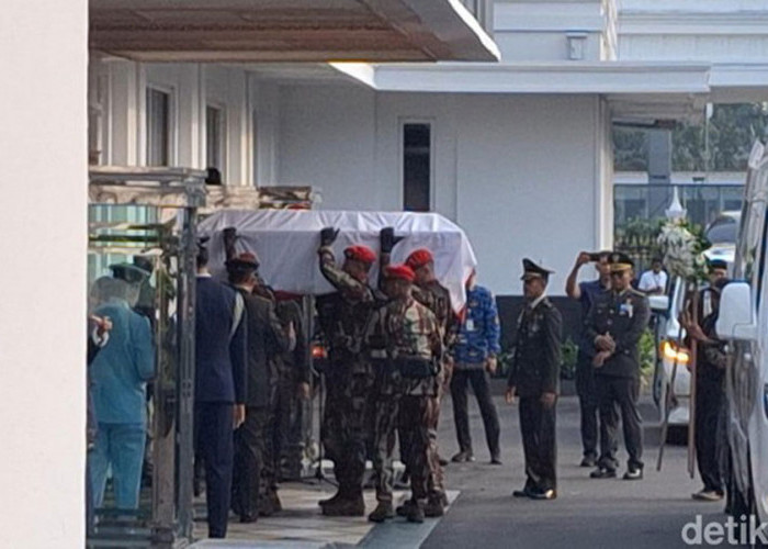 Jenazah Ryamizard Disemayamkan di Kemhan Sebelum Dimakamkan