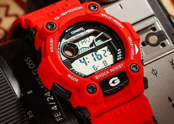 Memperkenalkan Casio G-Shock G-7900A-4 yang Kokoh, Merah Menyala dan Tahan Banting!