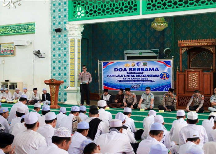 HUT Lalu Lintas ke-71, Ditlantas Polda Sumsel Gelar Doa Bersama Santri Tahfidz dan Baksos