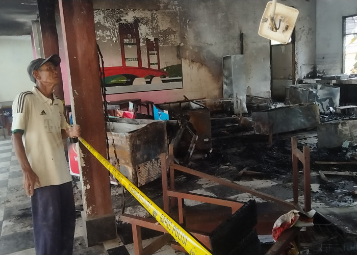 5 Kantin SMPN 4 Palembang Hangus Terbakar, Dinding Basah Akibat Faktor Cuaca Selamatkan Rumah Matdani 
