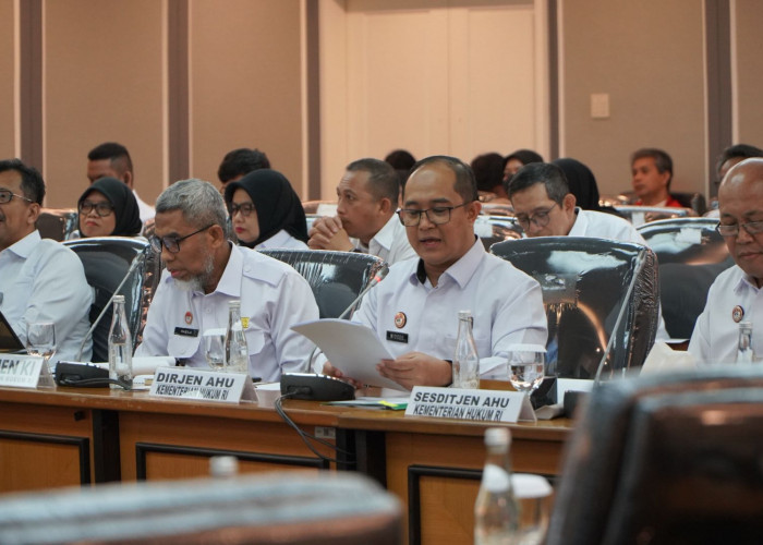 Dirjen AHU Ungkap Lompatan Digitalisasi Layanan Hukum dan PNBP Tembus Rp445 Miliar di DPR