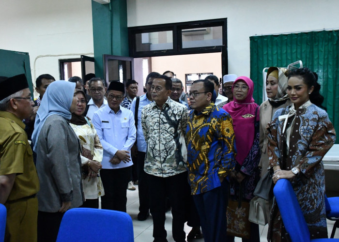 Jumlah Jemaah Haji Risti di Embarkasi Palembang Tinggi, Krisdayanti Bersama Komisi IX Apresiasi Layanan