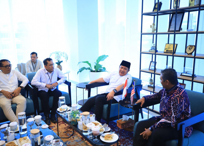 Gubernur Herman Deru Perkuat Hubungan Regional Lewat Pertemuan Strategis dengan Konjen Malaysia