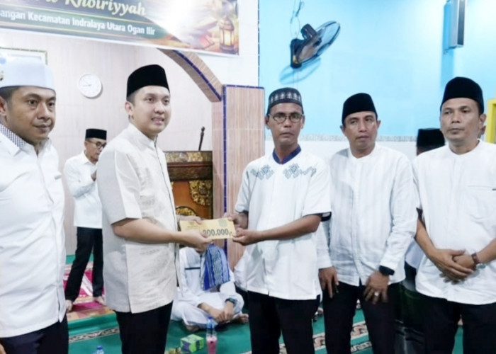 Bupati Ogan Ilir Lakukan Safari Perdana Ramadan 1447 Hijriah, Berikan Bantuan Masjid Al-Khoiriyah Timbangan