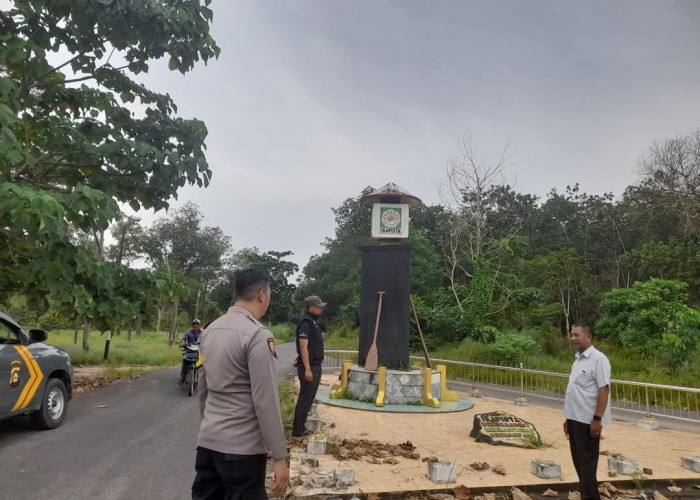 Pagar Tugu Ikapista di Ulak Segelung Ogan Ilir Raib Digondol Maling, Polsek Indralaya Terjunkan Personelnya