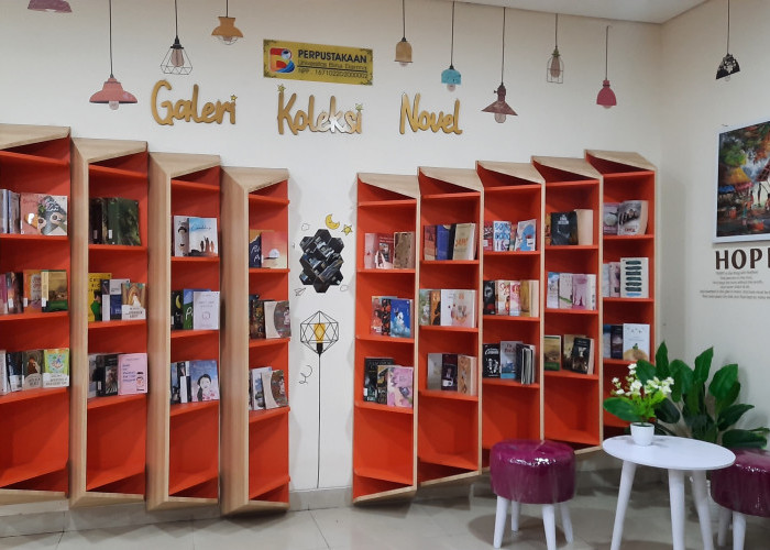 Perpustakaan Universitas Bina Darma Palembang Kenalkan Galeri Koleksi Novel