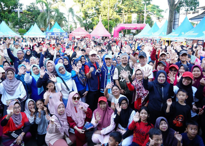 Sambut HUT Palembang ke-1343, Ribuan Warga IB I Padati Roadshow Jalan Sehat 